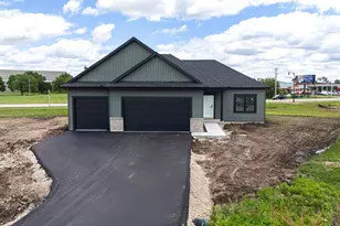 1732 E Kyle Circle, Beloit, WI 53511 - Photo 1