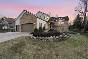 1237 Mockingbird Ln, Sun Prairie, WI 53590 - Photo 1