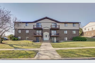 1525 Kenilworth Court, Stoughton, WI 53589 - Photo 1