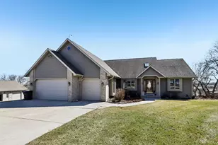 978 N Dewey Ave, Jefferson, WI 53549 - Photo 1