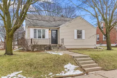 305 S Silverbrook Drive, West Bend, WI 53095 - Photo 1