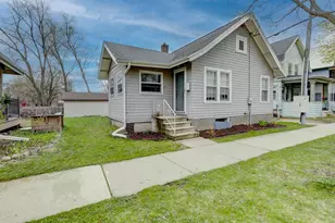 611 Brooks St, Madison, WI 53715 - Photo 1