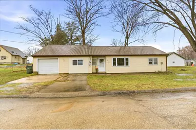 302 Wisconsin Street, Wonewoc, WI 53968 - Photo 1