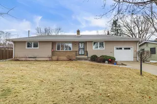 1525 Wyldewood Dr, Madison, WI 53704 - Photo 1