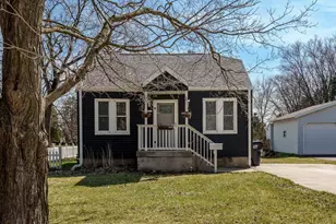 433 Rockwell St, Elkhorn, WI 53121 - Photo 1