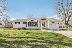 933 Mulberry St, Lake Mills, WI 53551 - Photo 1