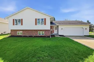 1541 Kuhle Dr, Sun Prairie, WI 53590 - Photo 1