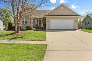 640 S 6th St, Janesville, WI 53536 - Photo 1