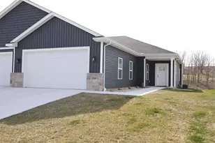 3811 Tanglewood Pl, Janesville, WI 53546 - Photo 1