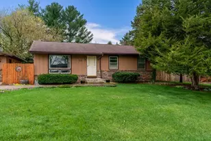 718 Crist Rd, Beloit, WI 53511 - Photo 1