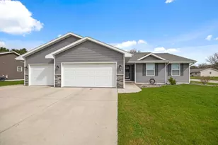 8 W Gailen Ln, Milton, WI 53563 - Photo 1