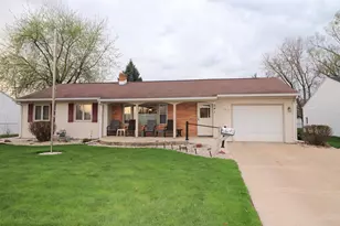 541 N Arch St, Janesville, WI 53548 - Photo 1