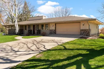 1401 E Garfield Street, Mount Horeb, WI 53572 - Photo 1