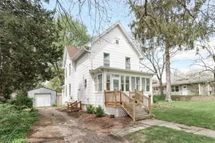 212 Madison Ave, DeForest, WI 53532 - Photo 1