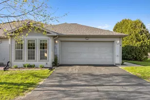 404 Henry Dr, Portage, WI 53901 - Photo 1