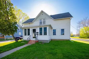 433 N High St, Fort Atkinson, WI 53538 - Photo 1