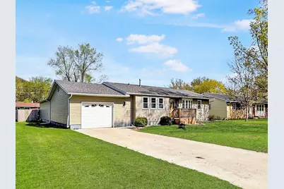 304 S State Street, Prairie Du Chien, WI 53821 - Photo 1