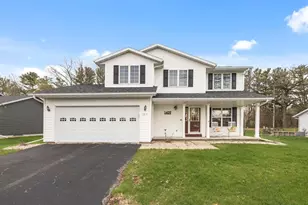 1409 Montclair Pl, Fort Atkinson, WI 53538 - Photo 1
