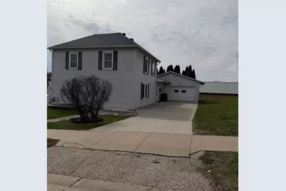213 Pleasant Street, Bloomington,  53804 - Photo 1