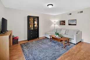 6 Westover Ct, Madison, WI 53719 - Photo 1