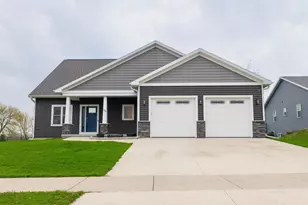 118 Nature’s Trl, Fall River, WI 53932 - Photo 1