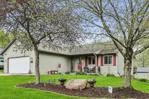 428 W Seward St, Poynette, WI 53955 - Photo 1