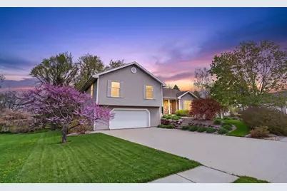 717 Avalon Road, Columbus, WI 53925 - Photo 1