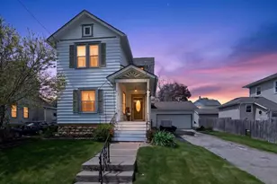 218 S Water St, Columbus, WI 53925 - Photo 1