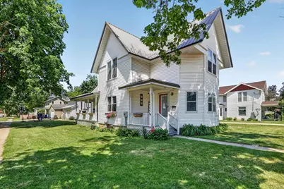 607 E 2nd Avenue, Brodhead, WI 53520 - Photo 1