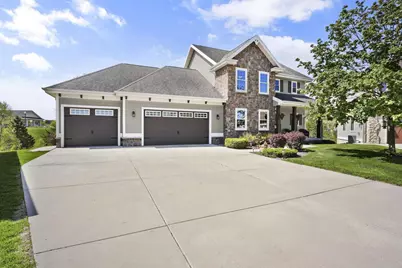 245 Stone Bridge Circle, Deerfield, WI 53531 - Photo 1