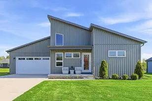 404 Sandmar Dr, Ripon, WI 54971 - Photo 1