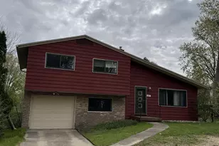 407 Silver Lake Dr, Portage, WI 53901 - Photo 1