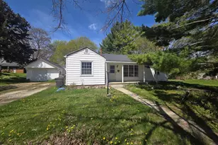 142 N Newcomb St, Whitewater, WI 53190 - Photo 1
