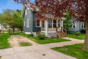 541 Roscoe Ave, South Beloit, IL 61080 - Photo 1