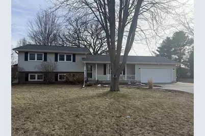 2113 Wisconsin Avenue, Sun Prairie, WI 53590 - Photo 1