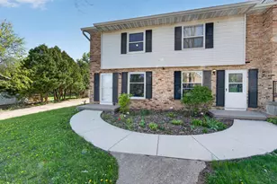 207 N Brookwood Dr, Mount Horeb, WI 53572 - Photo 1