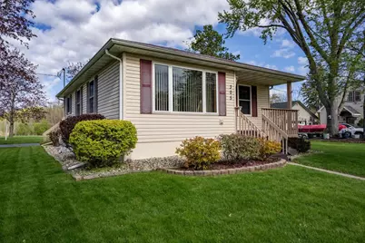 305 Arlington Avenue, Mauston, WI 53948 - Photo 1