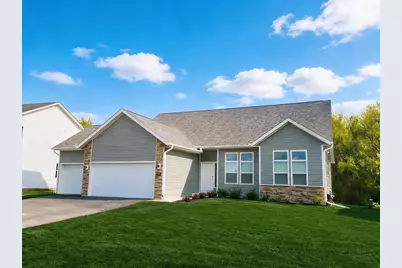611 E Maple Beach Drive, Edgerton, WI 53534 - Photo 1
