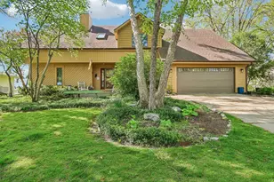 1529 Comanche Glen, Madison, WI 53704 - Photo 1