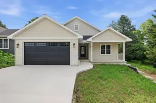 517 Alan Dr, Mount Horeb, WI 53572 - Photo 1