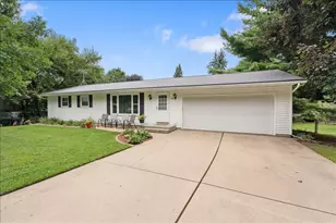 118 Violet Cir, Madison, WI 53714 - Photo 1