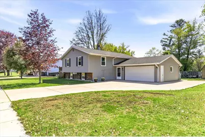 2330 S 12th Street, Wisconsin Rapids, WI 54494 - Photo 1