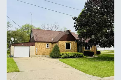820 9th Avenue, Monroe, WI 53566 - Photo 1