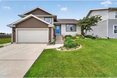 653 Autumn Wood Parkway, Deerfield, WI 53531 - Photo 1