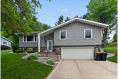 520 Acker Parkway, DeForest, WI 53532 - Photo 1