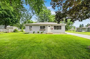 626 N Main St, Columbus, WI 53925 - Photo 1