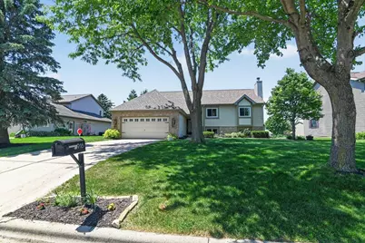 916 Katherine Drive, Sun Prairie, WI 53590 - Photo 1