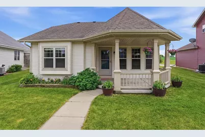 137 Covington Cove Circle, Deerfield, WI 53531 - Photo 1