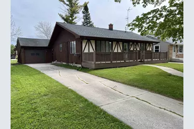 517 Richmond Avenue, Sheboygan Falls, WI 53085 - Photo 1