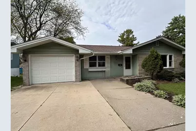 605 E Garfield Street, Mount Horeb, WI 53572 - Photo 1